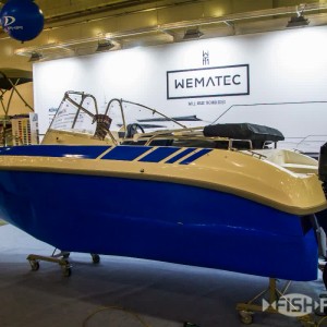 Качественные плиты ПВХ для отделки судов от компании KomaCel (Комасэл)