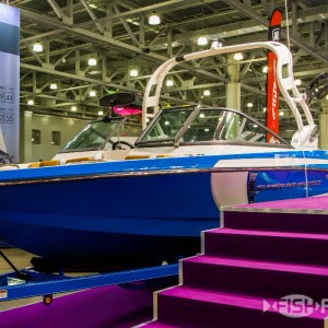 Качественный катер спортивный буксировщик Nautique Super Air 210 (Наутик Сьюпэ Эа 210) (2)