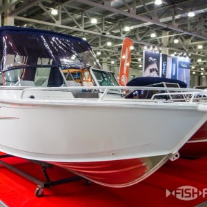 Красивый катер 510 Cruiseabout (Круизбоут)
