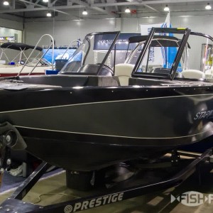Красивый катер Starweld 16 DC SKI (Старвелд 16 ДиСи ЭсКейАй)