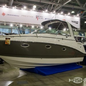 Круизный катер Rinker Express Cruiser 260 (Ринкер Экспресс Круизер 260) (2)