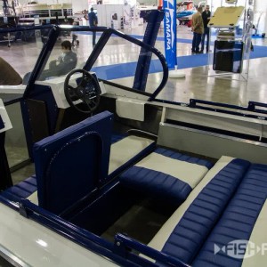Моторная лодка Салют NewLine 430 (Ньюлайт 430) (1)