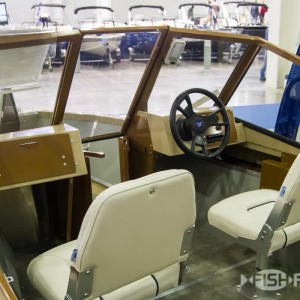 Моторная лодка Салют NewLine 460 (Ньюлайт 460) (3)