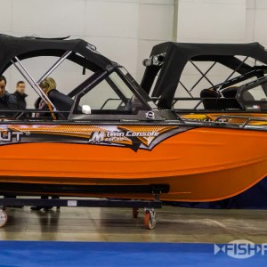 Надежный катер серии М-Twin Console от Berkut (Эм-Твин Консол от Беркут) (1)