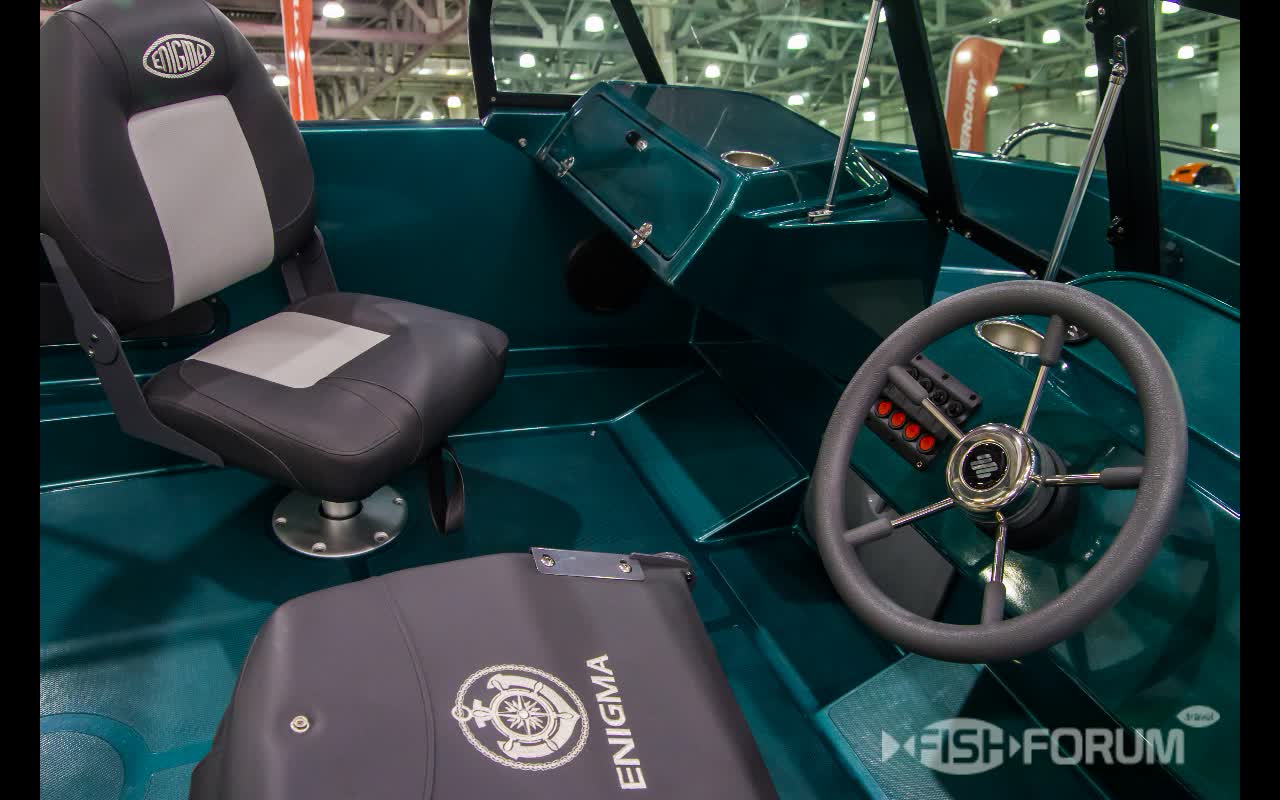 Качественная лодка Enigma 460 FB (Энигма 460 ЭфБи) (4)