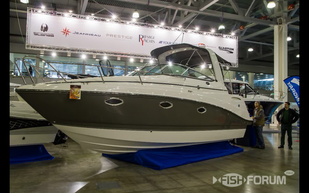 Круизный катер Rinker Express Cruiser 260 (Ринкер Экспресс Круизер 260) (2)