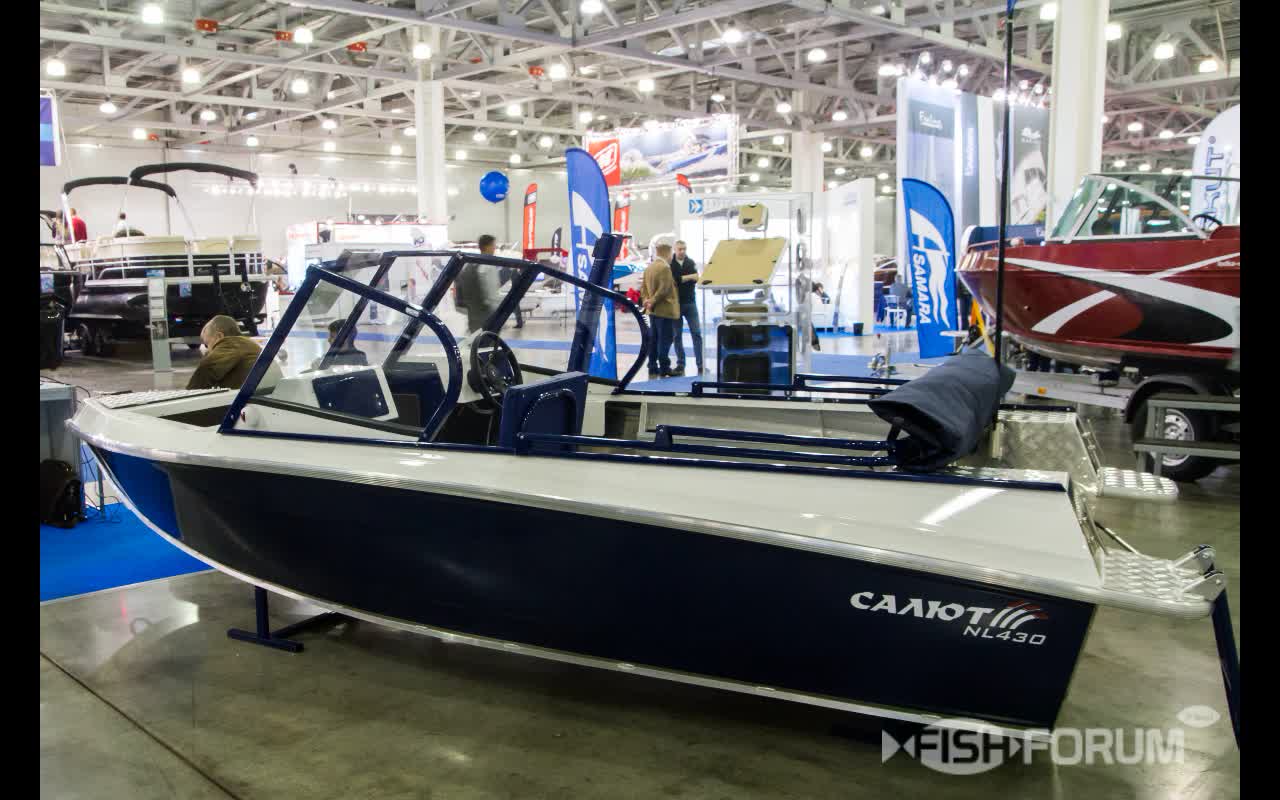 Моторная лодка Салют NewLine 430 (Ньюлайт 430) (2)