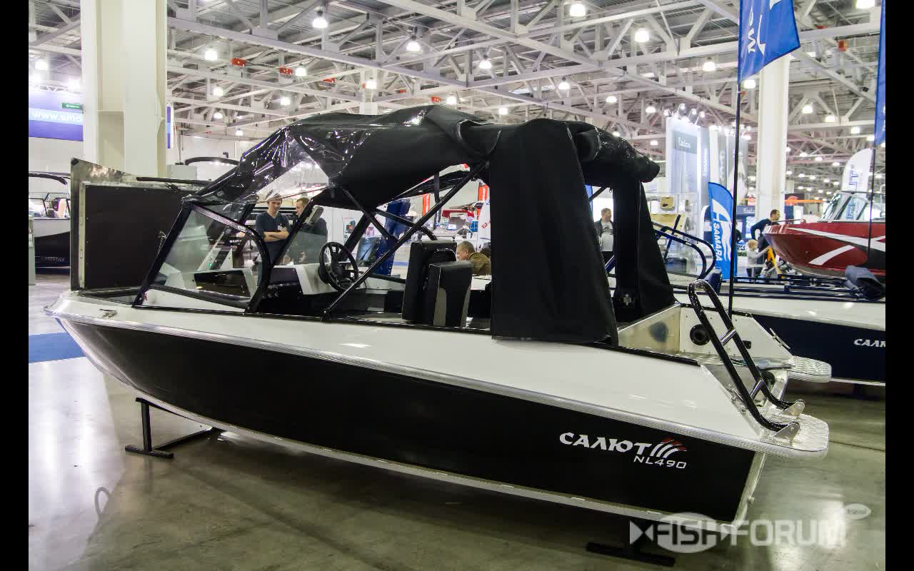 Моторная лодка Салют NewLine 490 (Ньюлайт 490) (3)