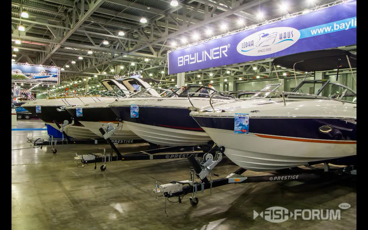 Надежный катер от компании Bayliner (Бэйлайнер) (3)